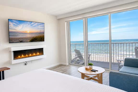 Oceanfront Romantic Escape - Image 1