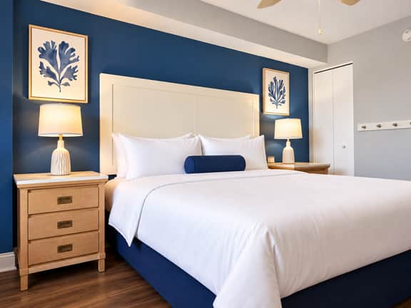 Sea Watch Oceanfront 1BR | King Bed & Balcony - Image 3
